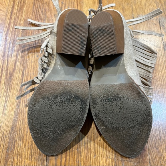 Coconuts by Matisse Women's Lambert Fringed Boot Taupe Size 6.5 - Picture 5 of 8